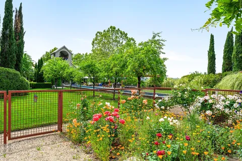 $4,500,000 | 6003-6017 Red Winery Road, Geyserville, CA 95441