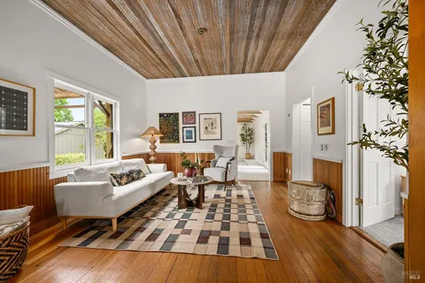 $4,500,000 | 6003-6017 Red Winery Road, Geyserville, CA 95441
