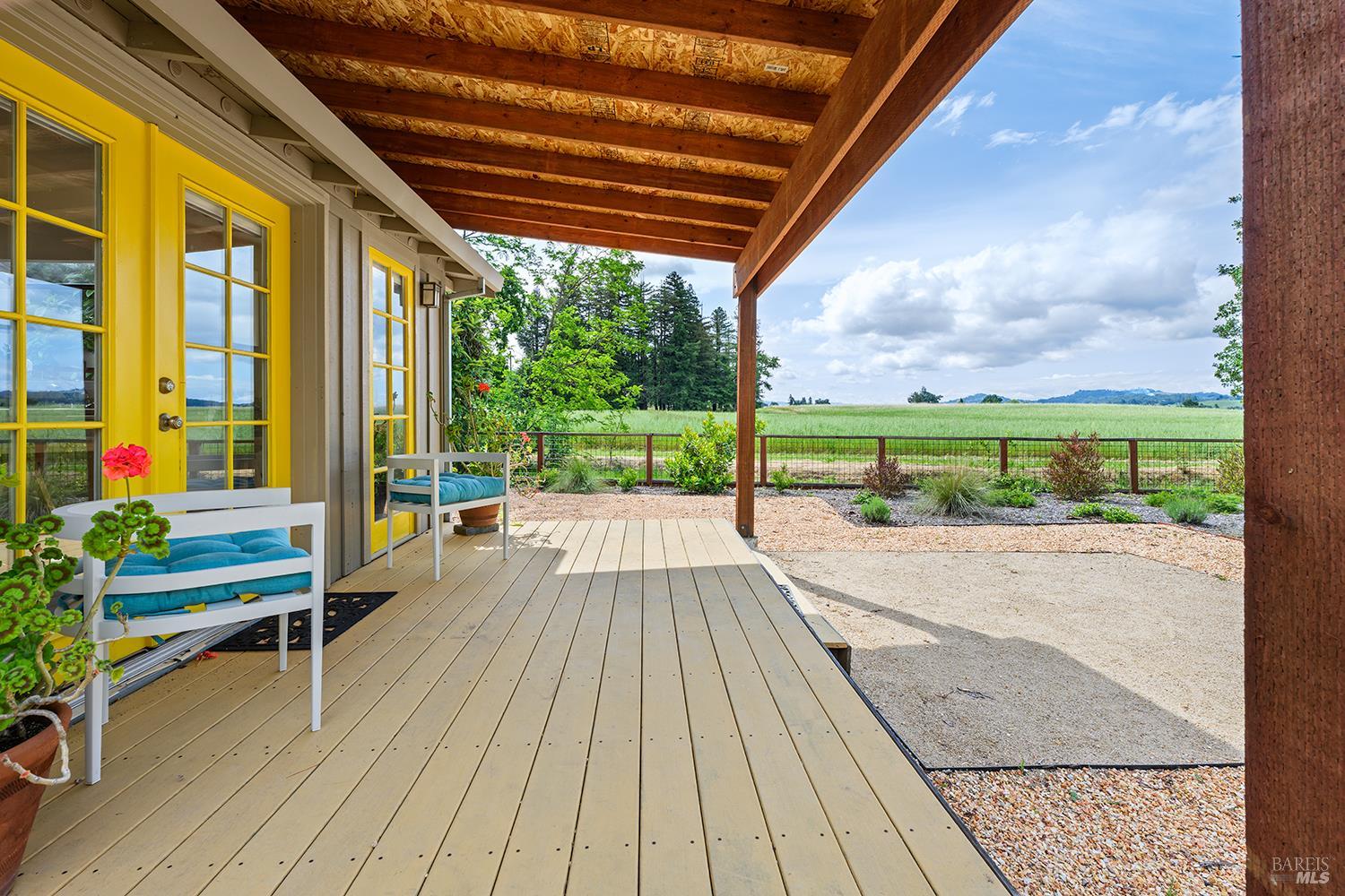 6003-6017 Red Winery Road Geyserville, CA 95441 - Photo 79 of 97 2nd rental cottage