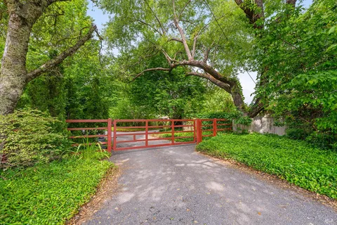 $4,500,000 | 6003-6017 Red Winery Road, Geyserville, CA 95441