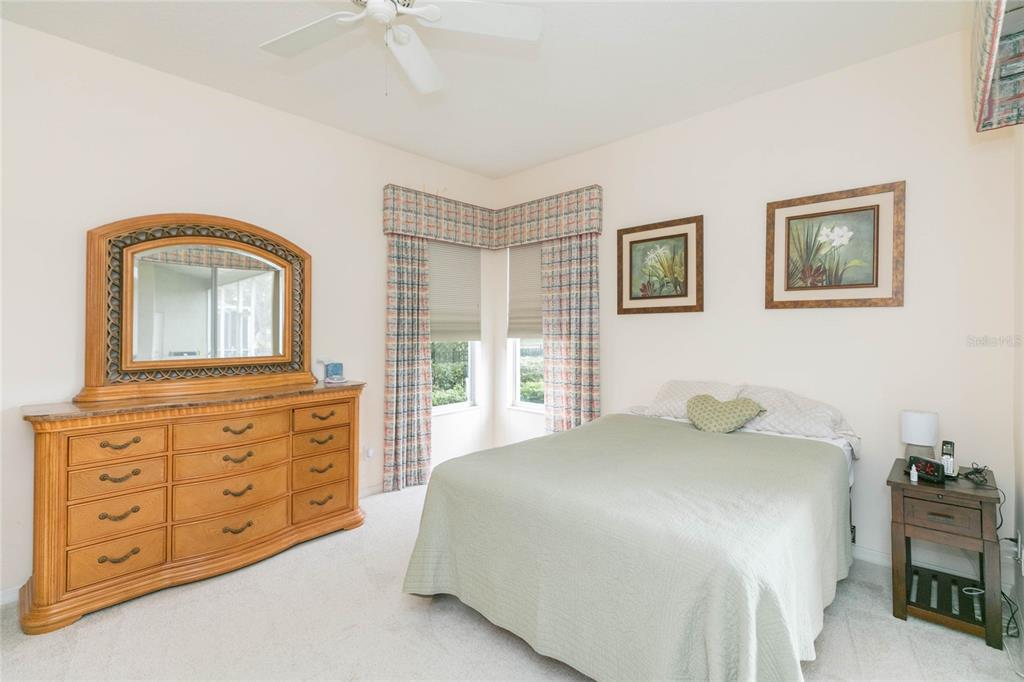 3516 Shadowood Drive Valrico, FL 33596 - Photo 18 of 56