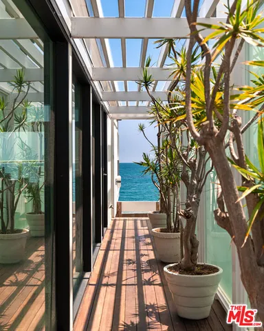 $10,995,000 | 27044 Malibu Cove Colony Drive, Malibu, CA 90265