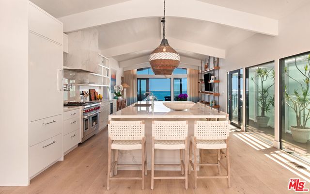 $10,995,000 | 27044 Malibu Cove Colony Drive, Malibu, CA 90265