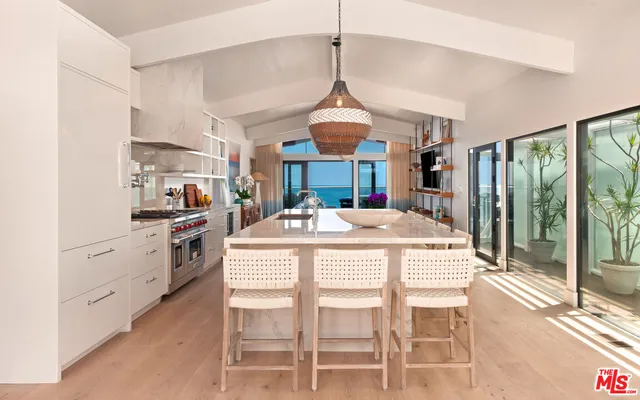$10,995,000 | 27044 Malibu Cove Colony Drive, Malibu, CA 90265