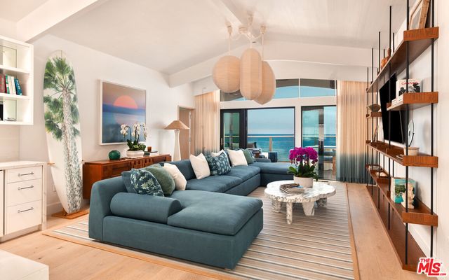 $10,995,000 | 27044 Malibu Cove Colony Drive, Malibu, CA 90265
