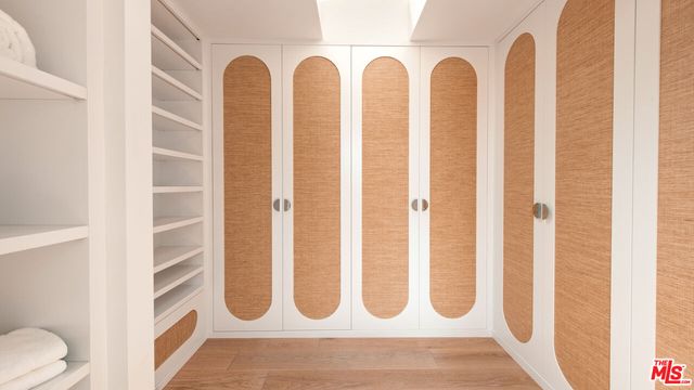 $10,995,000 | 27044 Malibu Cove Colony Drive, Malibu, CA 90265