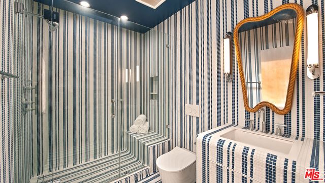 $10,995,000 | 27044 Malibu Cove Colony Drive, Malibu, CA 90265