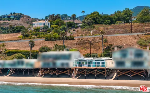 $10,995,000 | 27044 Malibu Cove Colony Drive, Malibu, CA 90265
