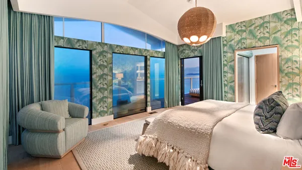 $10,995,000 | 27044 Malibu Cove Colony Drive, Malibu, CA 90265