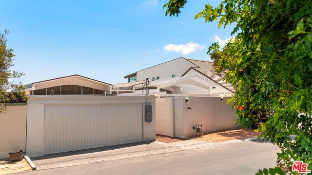 $10,995,000 | 27044 Malibu Cove Colony Drive, Malibu, CA 90265