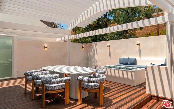 $10,995,000 | 27044 Malibu Cove Colony Drive, Malibu, CA 90265