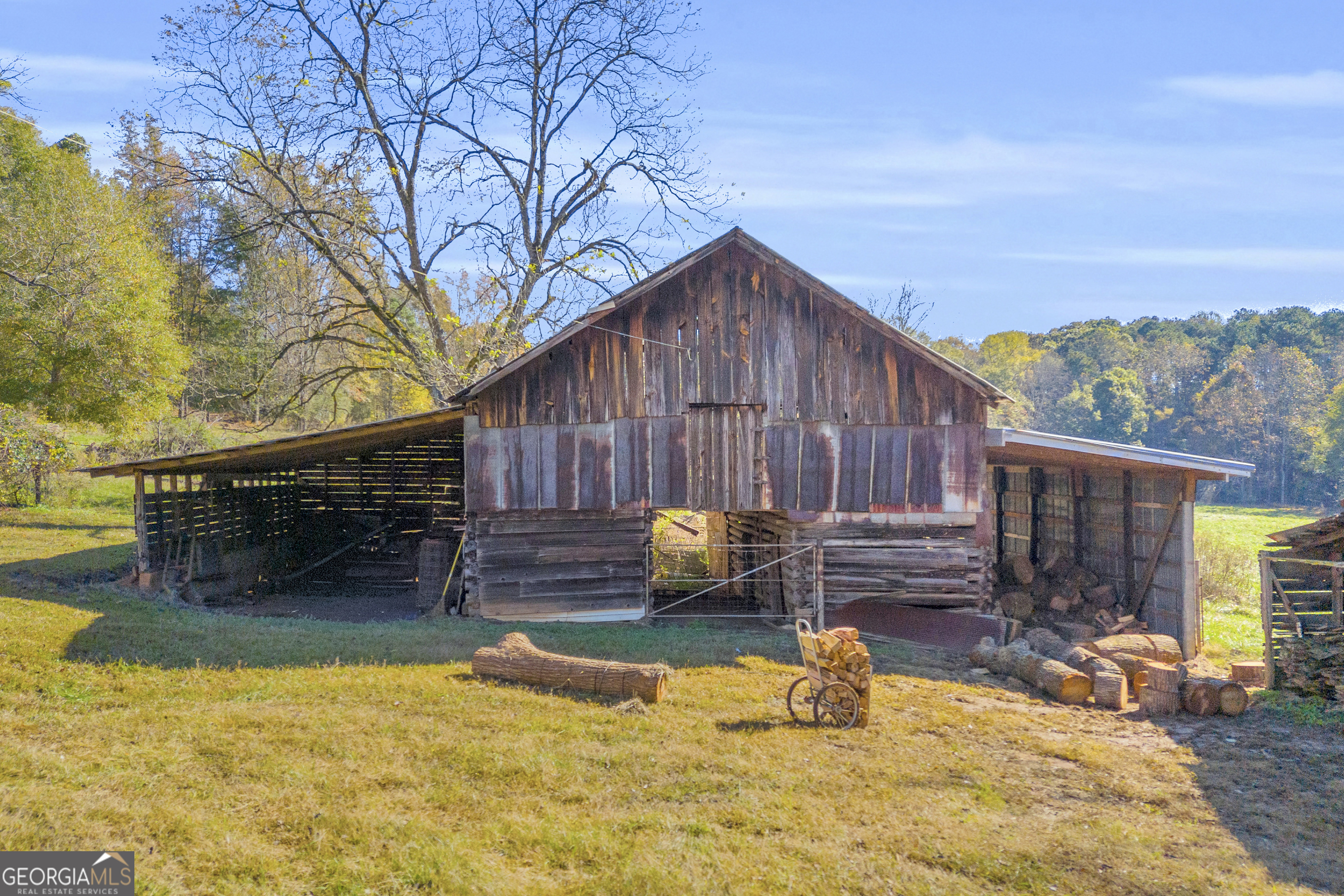 1129 Lord Road Commerce, GA 30530 - Photo 17 of 30 a house view with a seating space