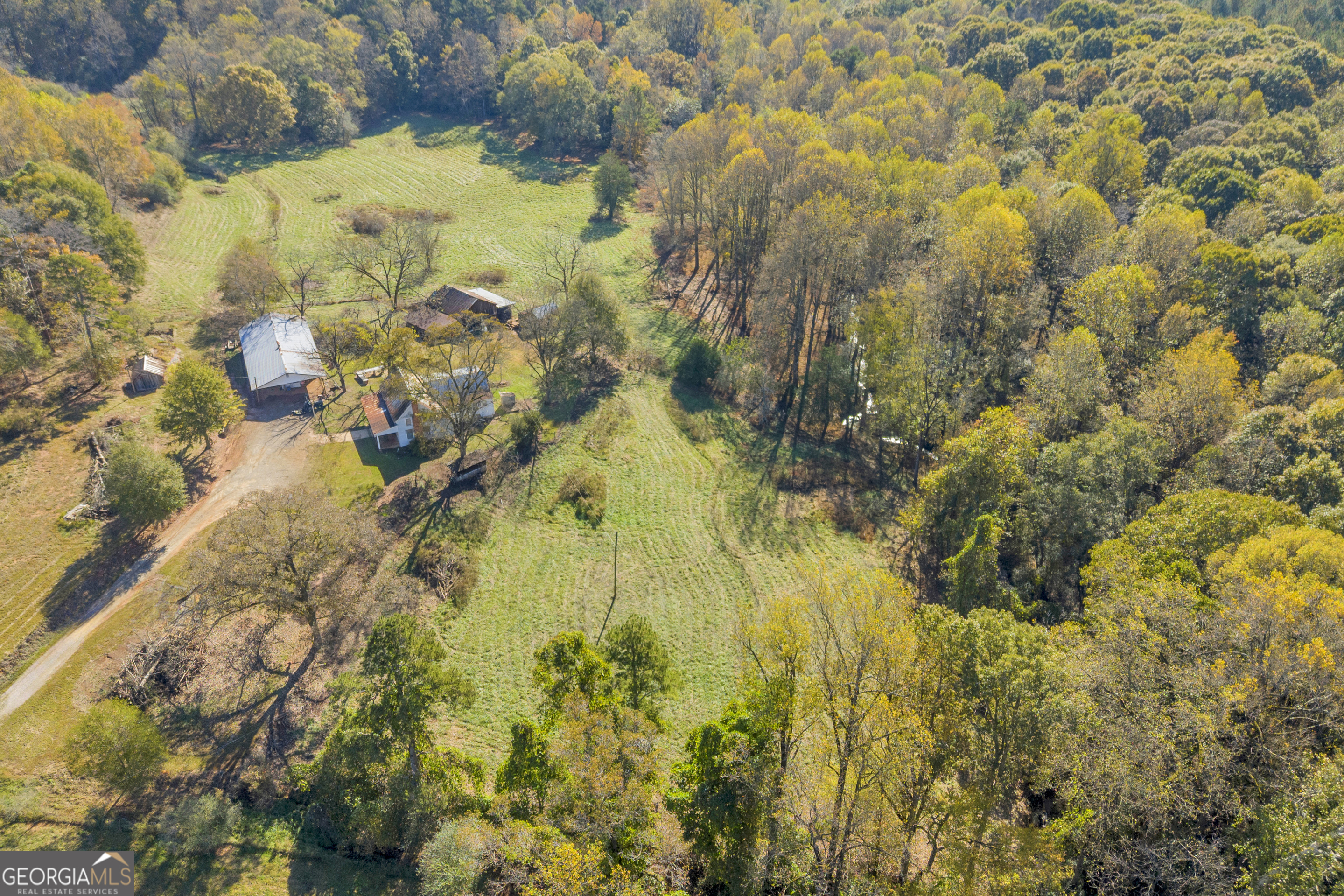 1129 Lord Road Commerce, GA 30530 - Photo 21 of 30 a view of swimming pool of the house