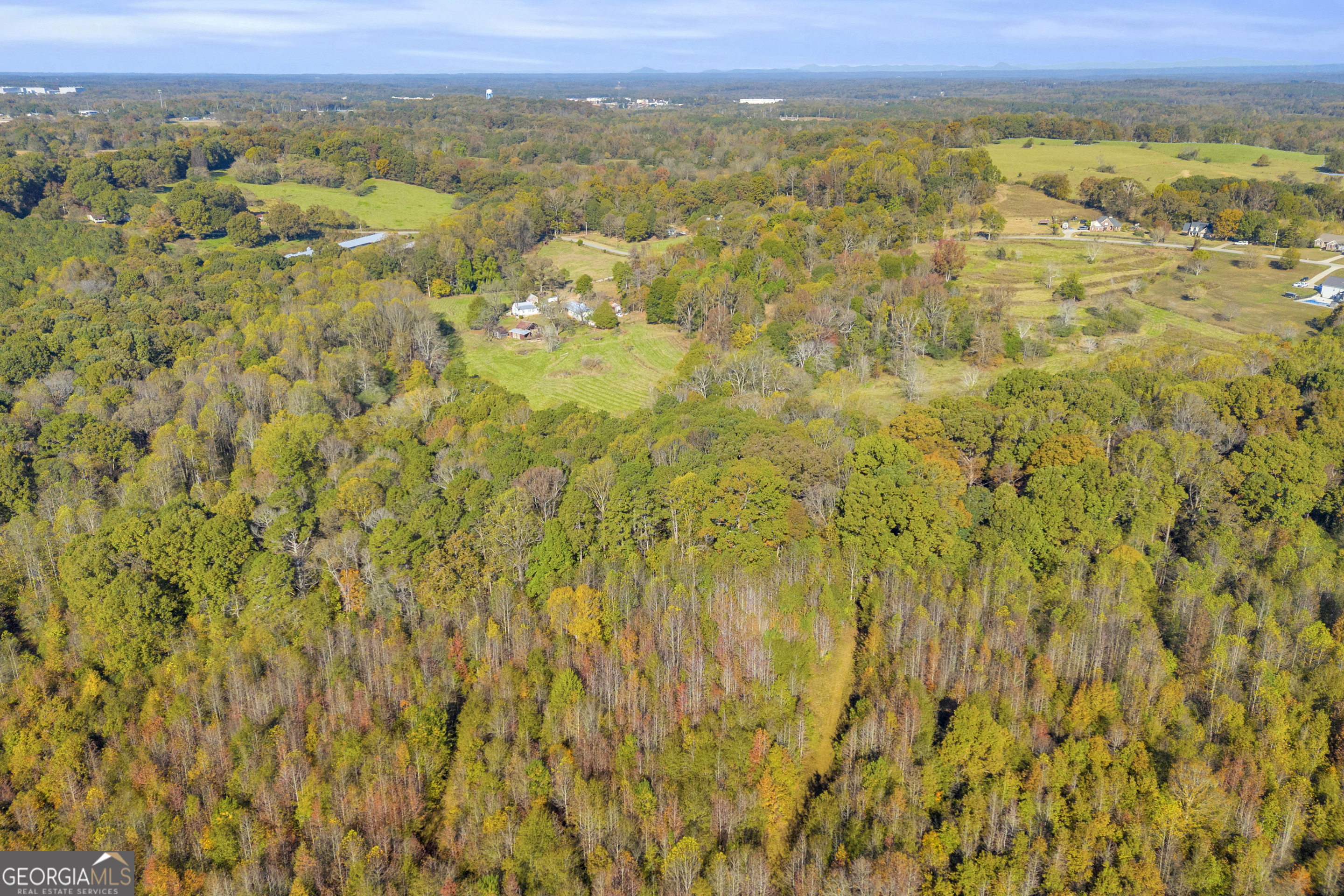 1129 Lord Road Commerce, GA 30530 - Photo 23 of 30 view of city and green space