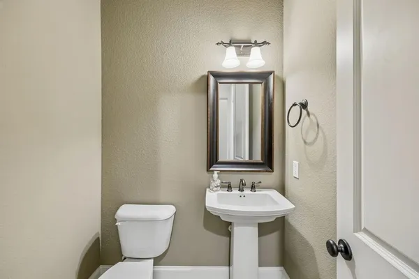 $799,900 | 7433 Rockyford Drive, Frisco, TX 75035