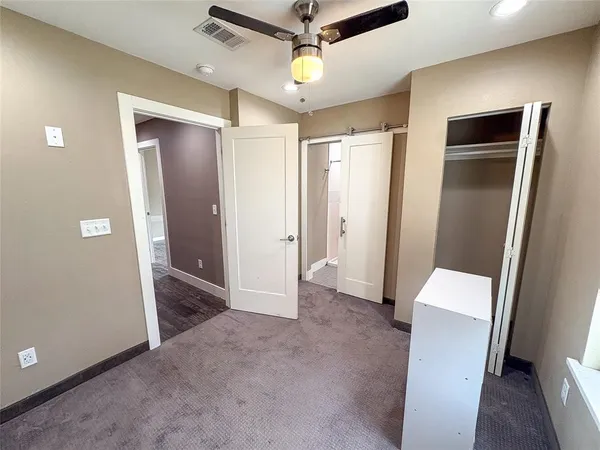 $1,400 | 301 East Brockett Street, Unit 100, Sherman, TX 75090