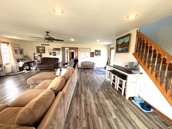 $570,000 | 18555 Days Way Lane, Aurora, IN 47001