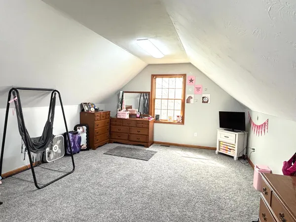 $570,000 | 18555 Days Way Lane, Aurora, IN 47001