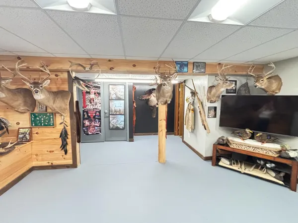 $570,000 | 18555 Days Way Lane, Aurora, IN 47001