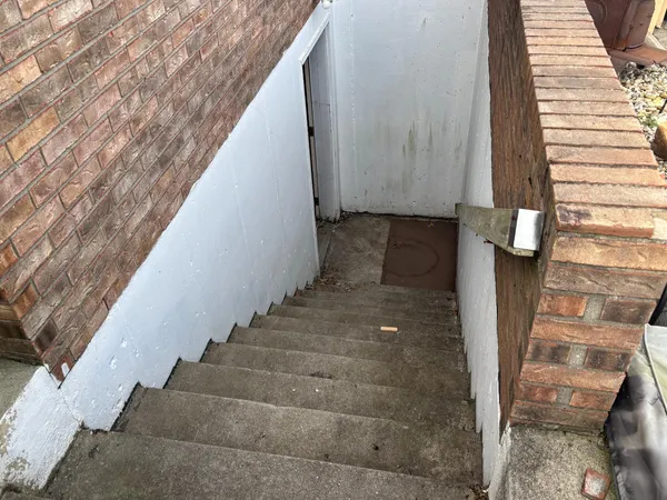 $570,000 | 18555 Days Way Lane, Aurora, IN 47001