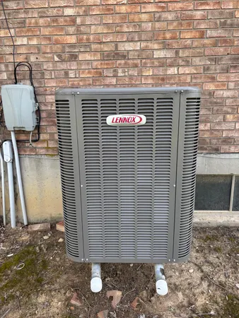 $570,000 | 18555 Days Way Lane, Aurora, IN 47001