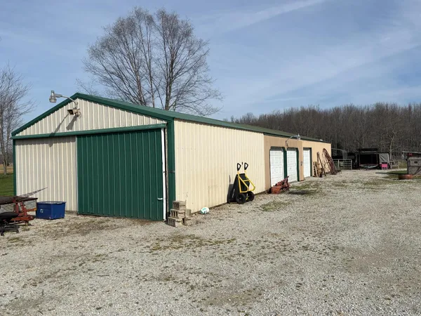 $570,000 | 18555 Days Way Lane, Aurora, IN 47001