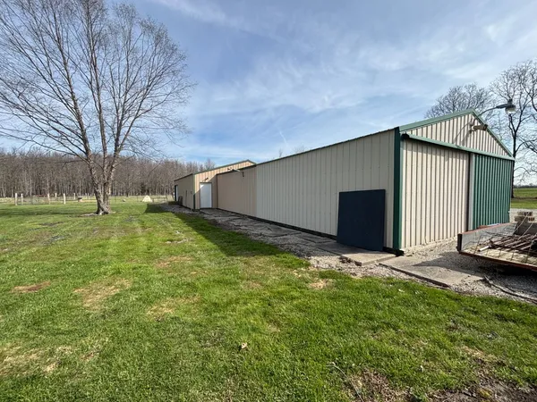 $570,000 | 18555 Days Way Lane, Aurora, IN 47001