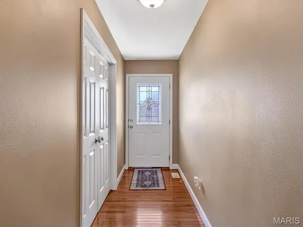 $298,000 | 928 Alecia Drive, Waterloo, IL 62298