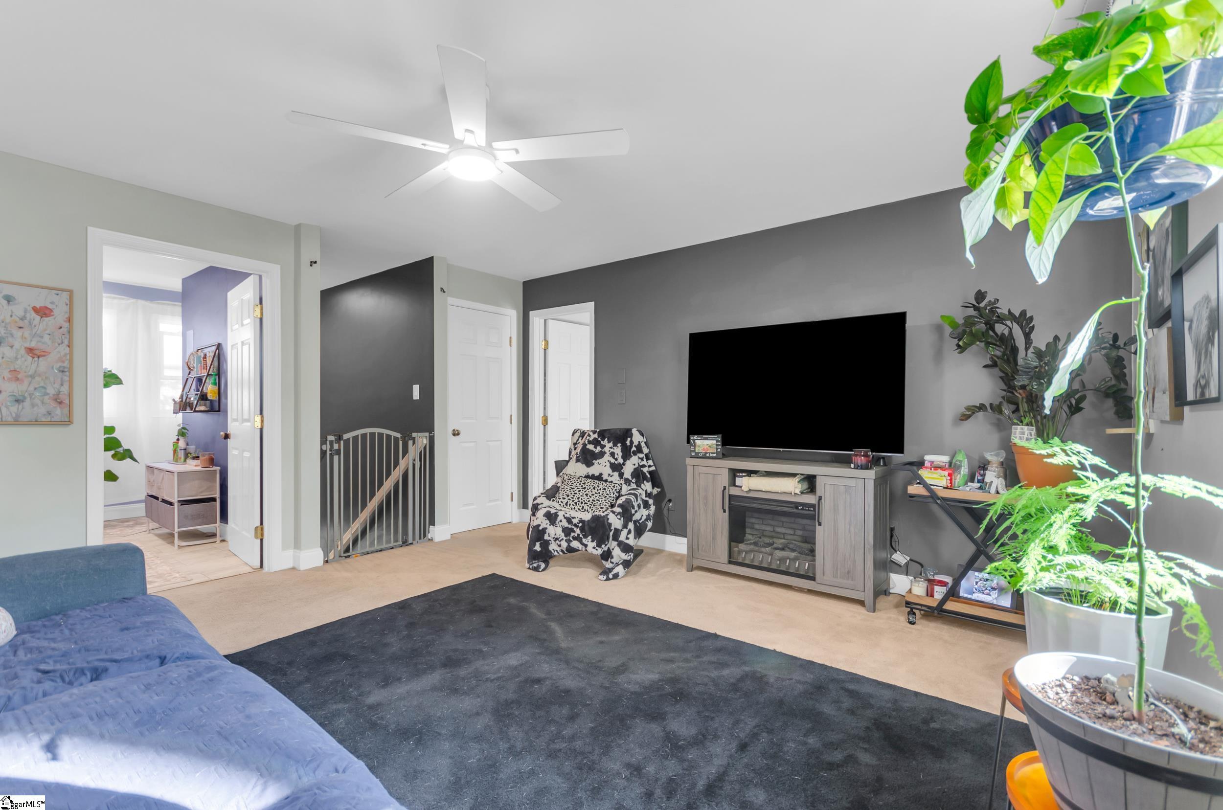 327 Pine Drive Piedmont, SC 29673 - Photo 2 of 44