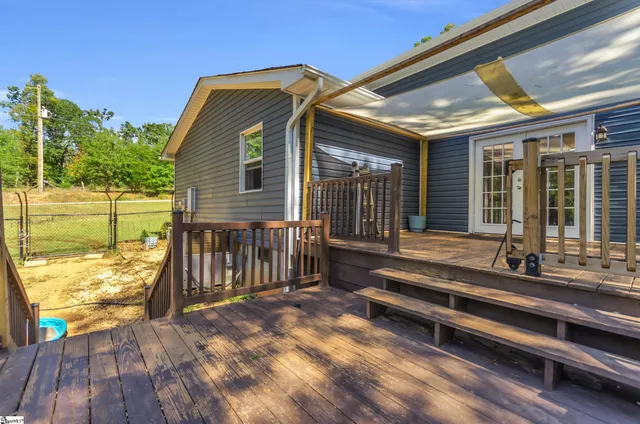 $469,000 | 327 Pine Drive, Piedmont, SC 29673