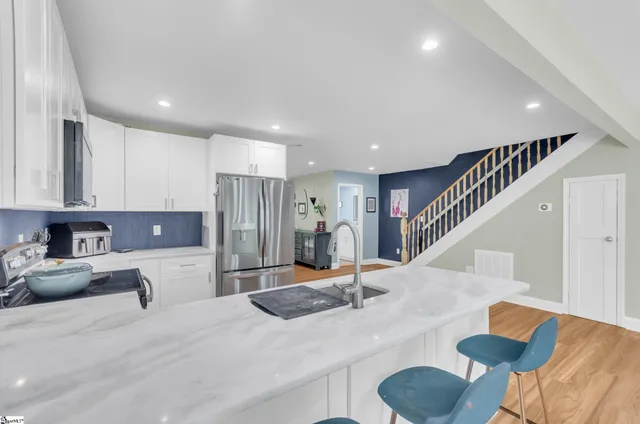 $469,000 | 327 Pine Drive, Piedmont, SC 29673