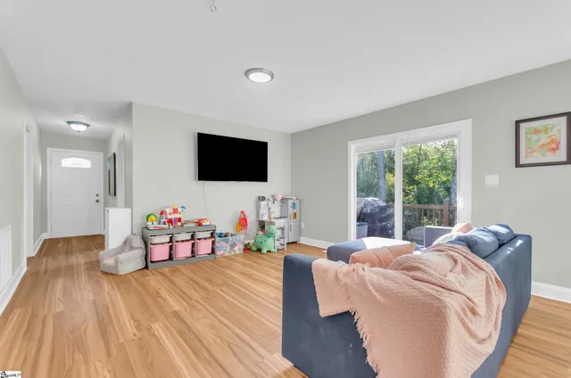 $469,000 | 327 Pine Drive, Piedmont, SC 29673