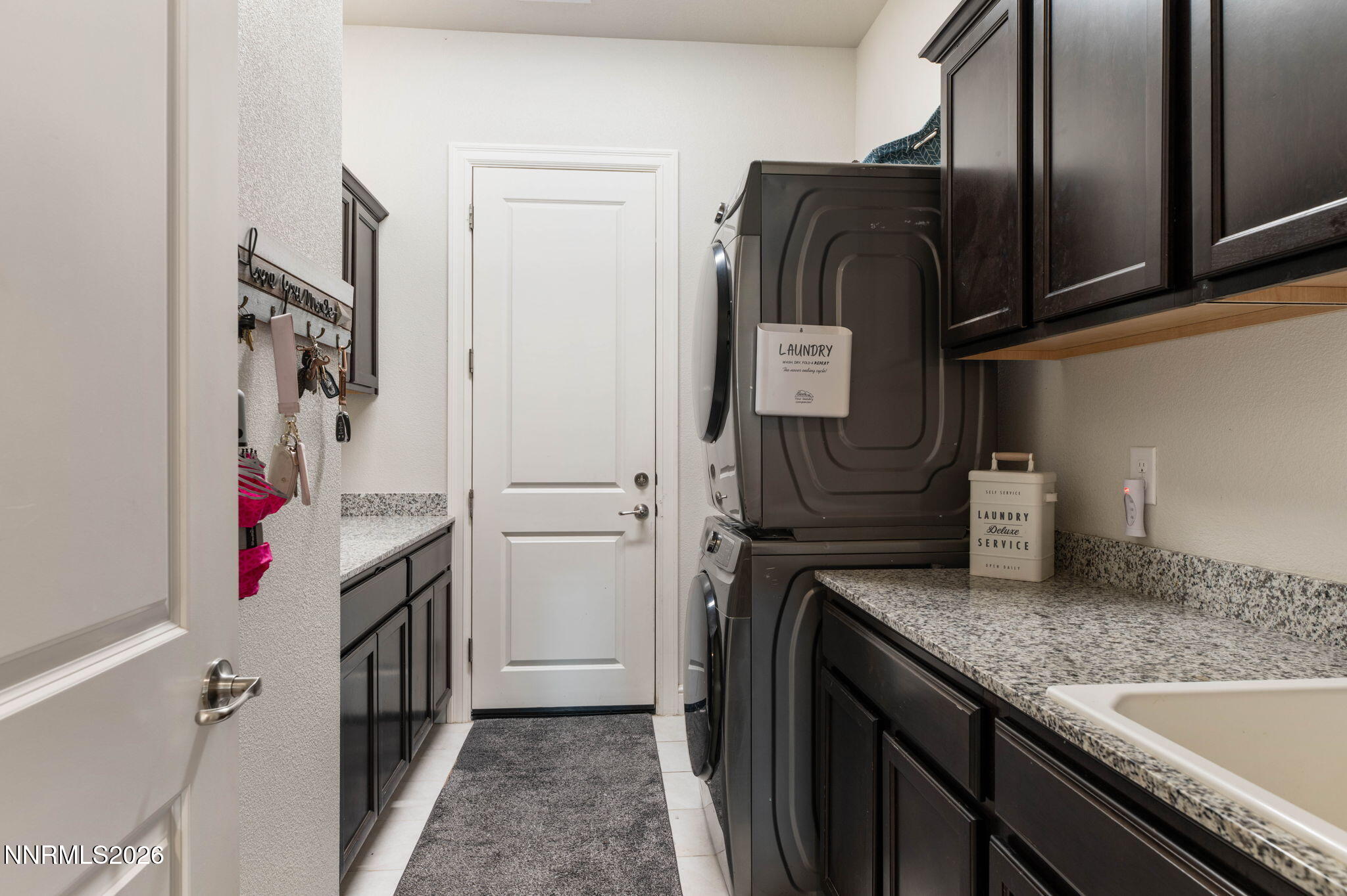 360 White Hawk Lane Fernley, NV 89408 - Photo 24 of 49 26-web-or-mls-DSC_7741