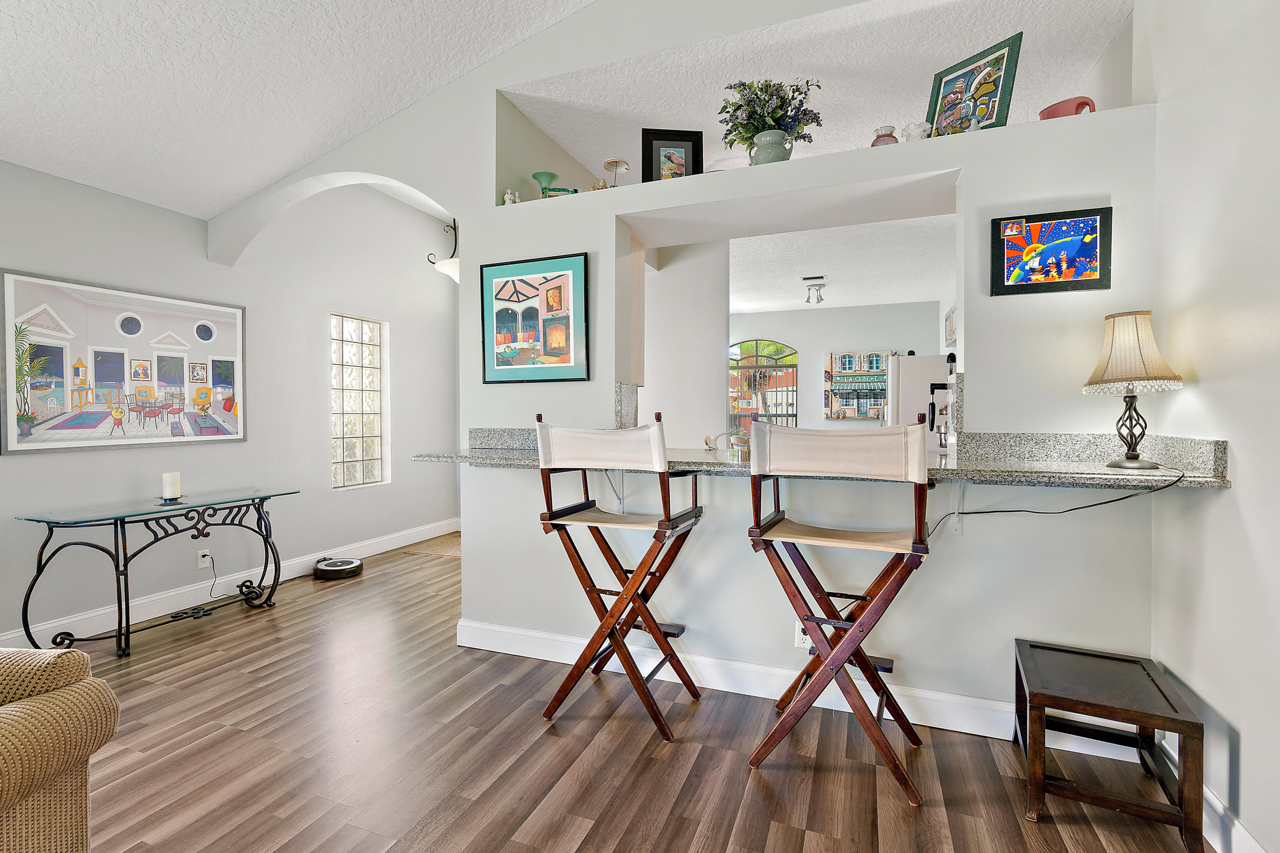 4121 Dakota Drive Riviera Beach, FL 33418 - Photo 4 of 18 Breakfast Bar