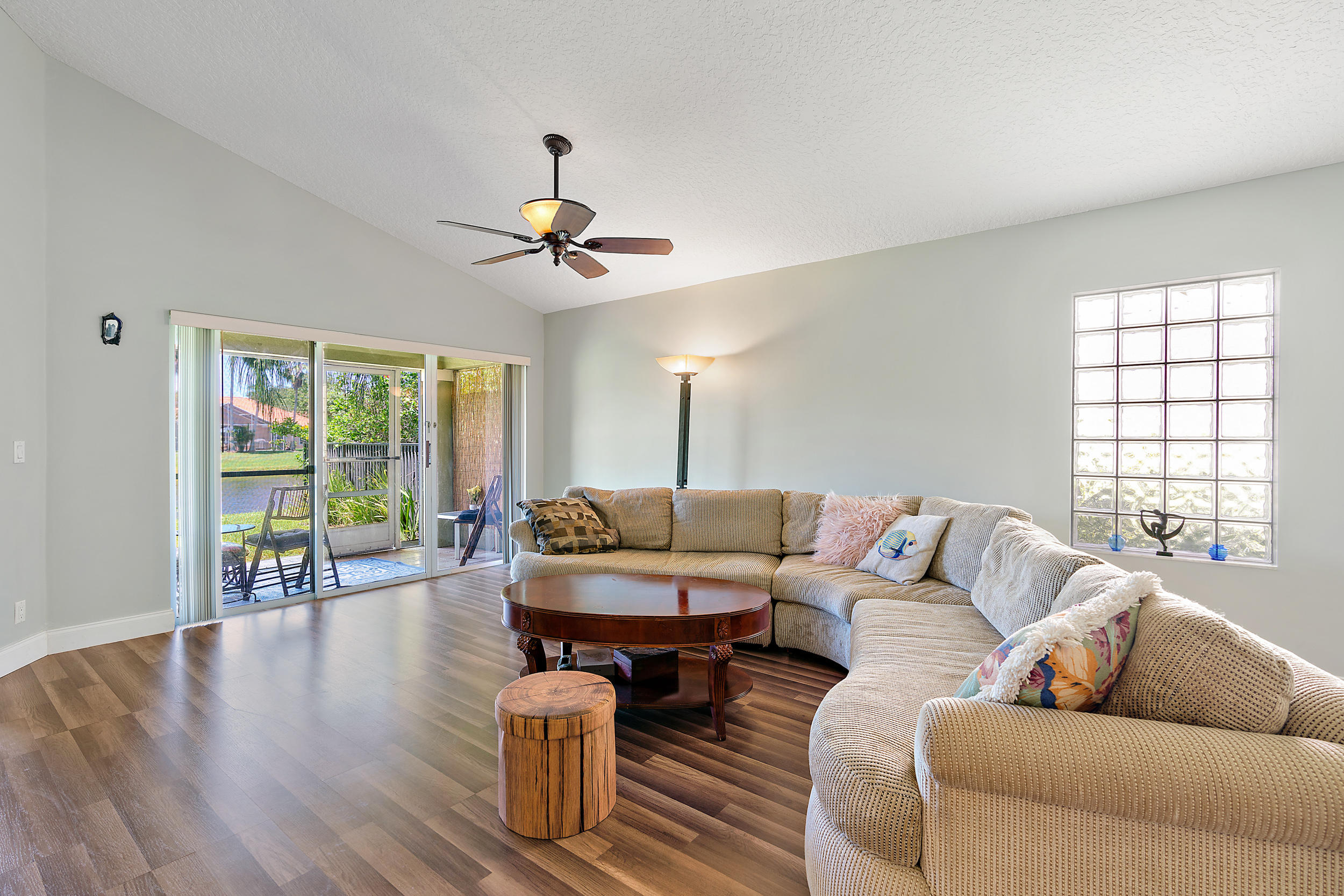 4121 Dakota Drive Riviera Beach, FL 33418 - Photo 6 of 18 Living Room