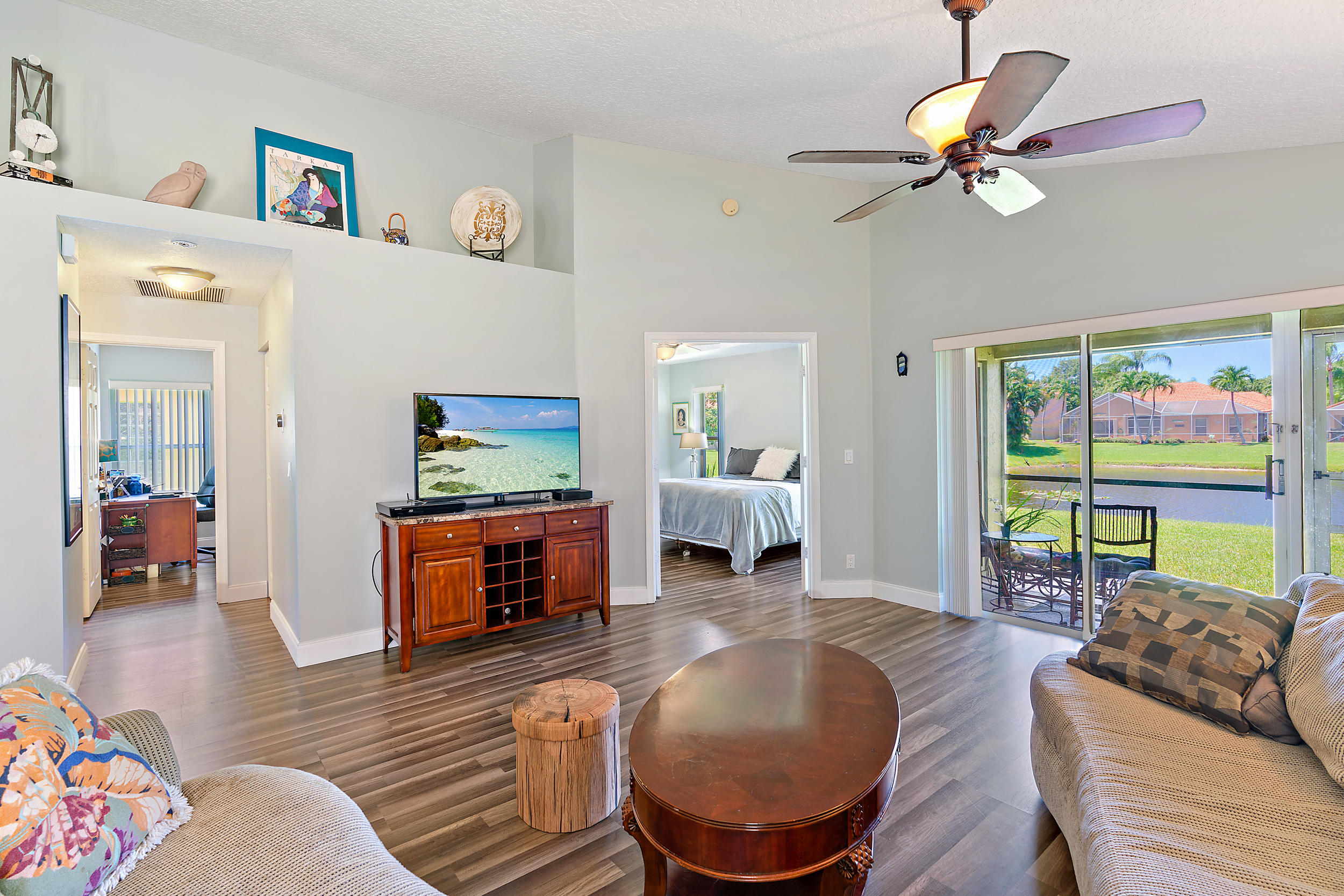 4121 Dakota Drive Riviera Beach, FL 33418 - Photo 7 of 18 Living area