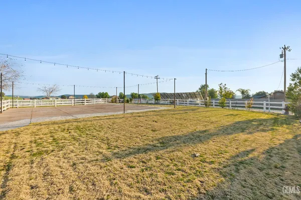 $800,000 | Undisclosed Address, Bakersfield, CA 93308