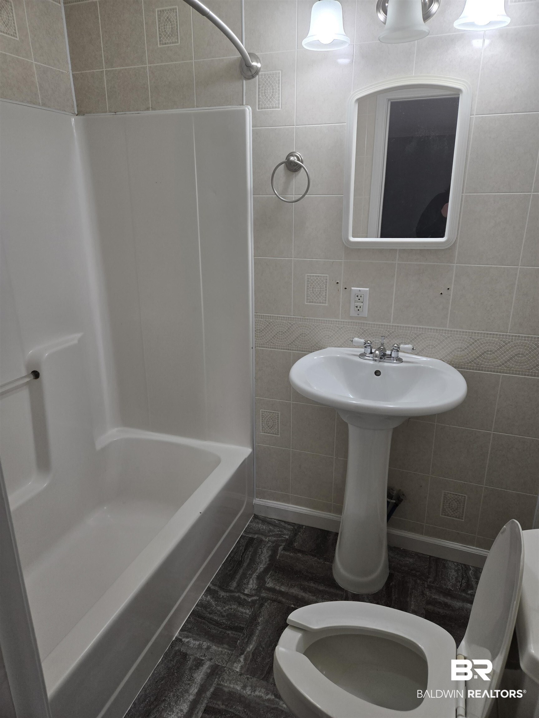 16360 Tolbert Road Bay Minette, AL 36507 - Photo 11 of 14 Master Bath