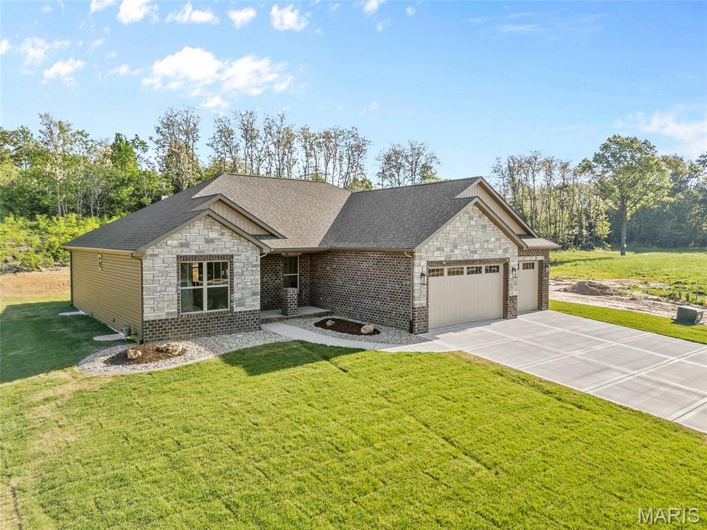 2947 Bluff Ridge Court Maryville, IL 62062 - Photo 2 of 60
