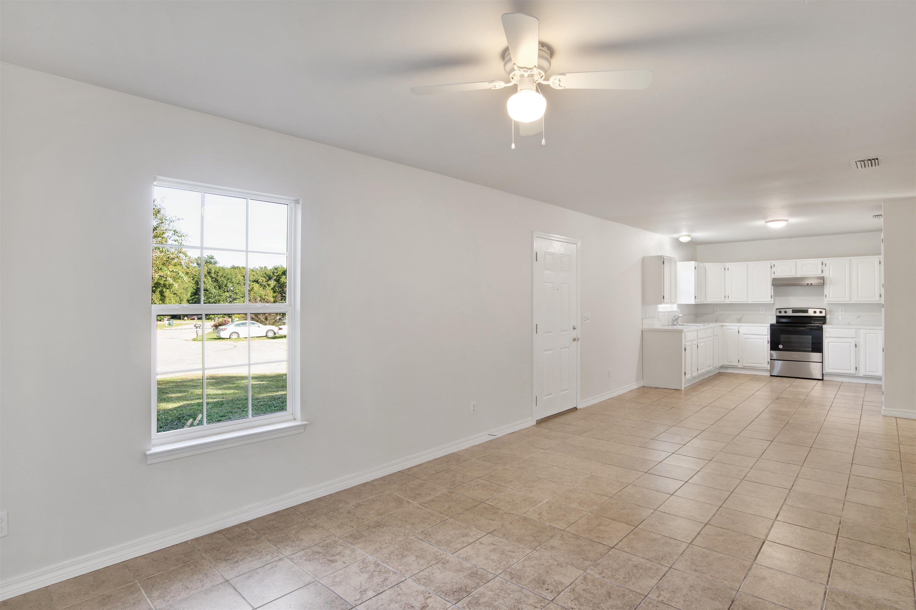 13501 Rooster Lane Foley, AL 36535 - Photo 5 of 18