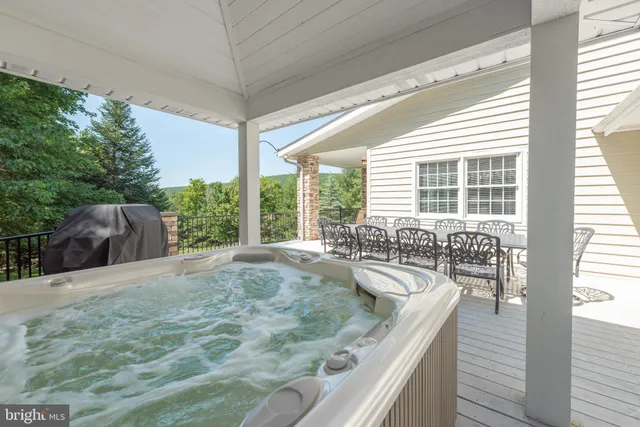 $899,900 | 428 Pinnacle Drive, Swanton, MD 21561