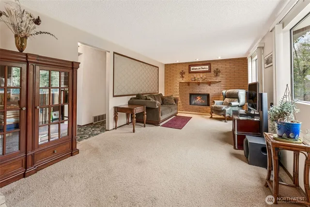 $599,950 | 34609 4th Place South, Federal Way, WA 98003