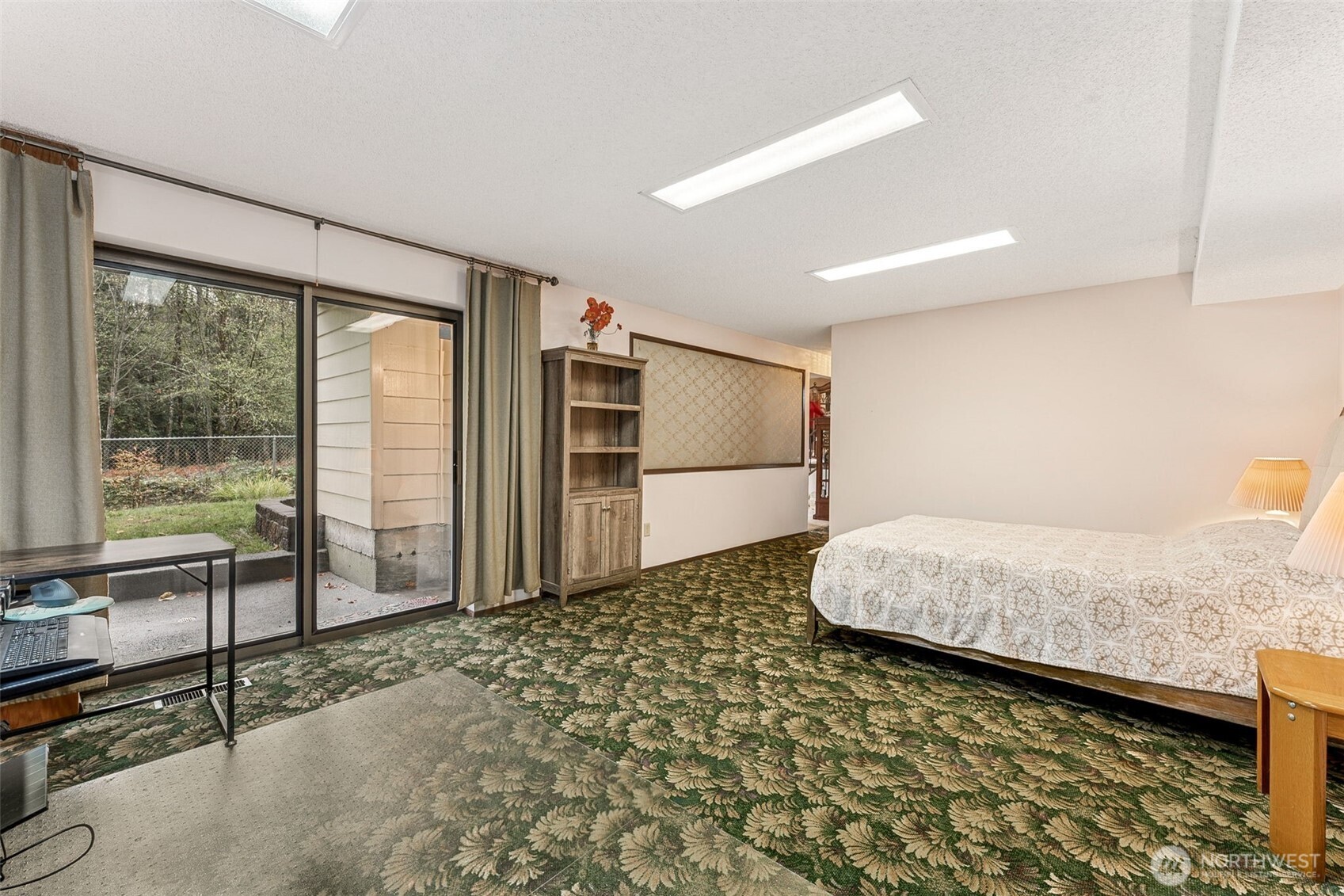 34609 4th Place South Federal Way, WA 98003 - Photo 14 of 38 a living room with a bed furniture and next to a window