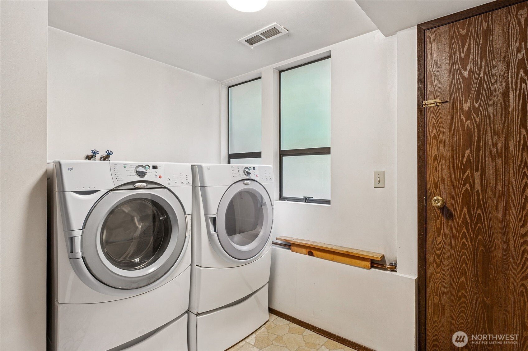 34609 4th Place South Federal Way, WA 98003 - Photo 15 of 38 a utility room with dryer and washer