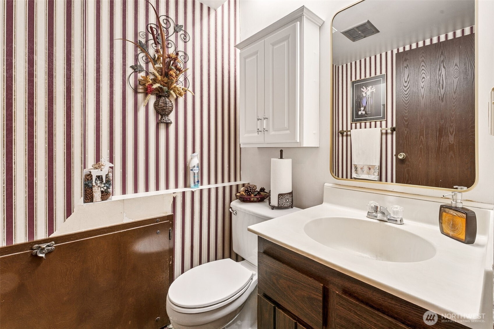 34609 4th Place South Federal Way, WA 98003 - Photo 10 of 38 a bathroom with a sink a toilet and shower