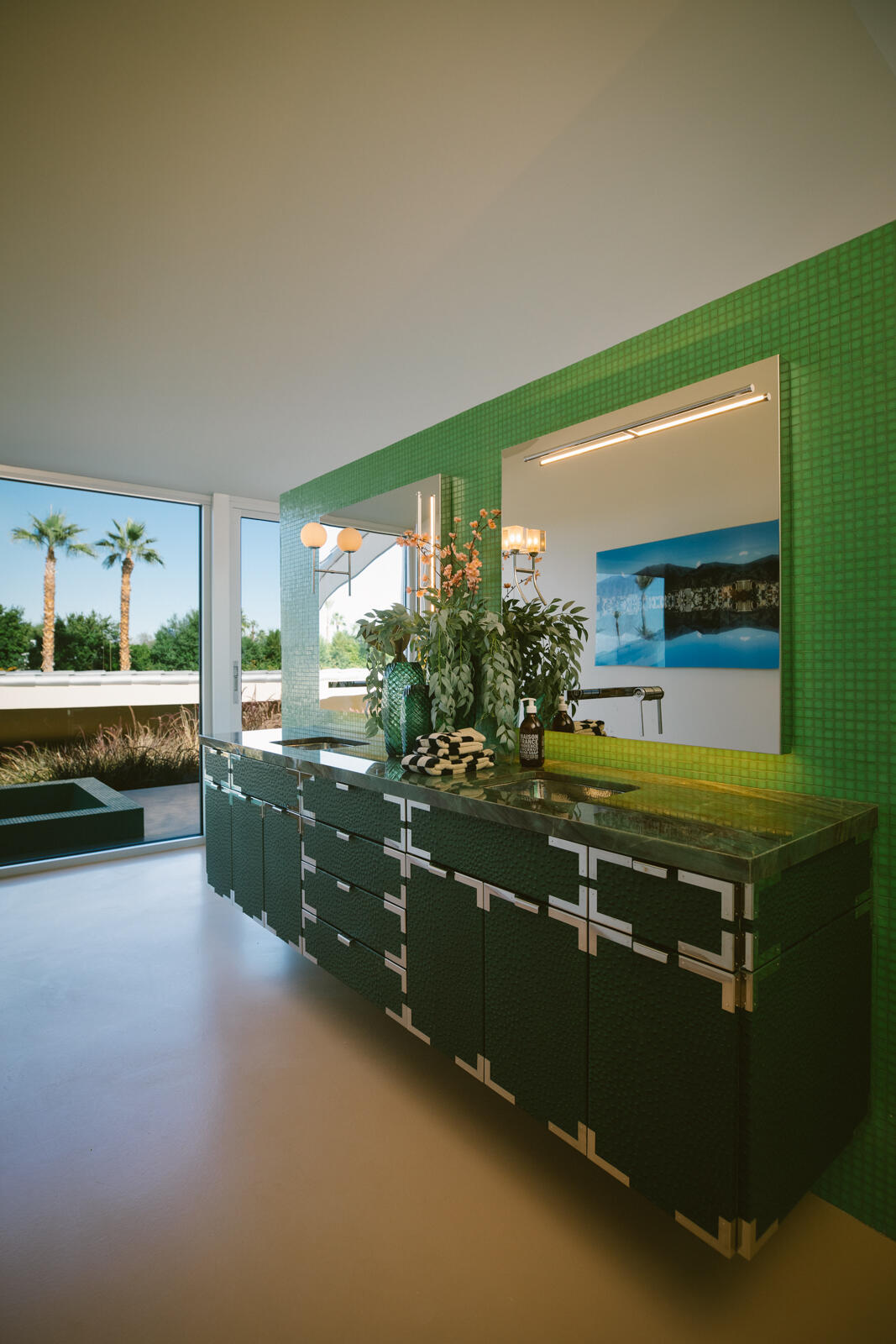 38850 Kelly Lane Rancho Mirage, CA 92270 - Photo 15 of 34 a view of a room with kitchen island