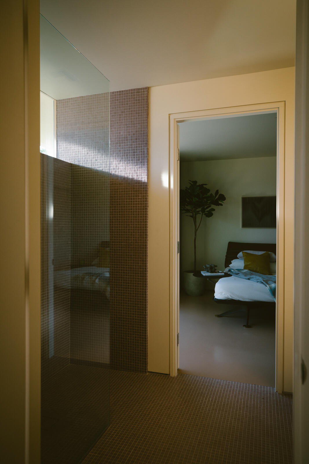 38850 Kelly Lane Rancho Mirage, CA 92270 - Photo 29 of 34 a bathroom with a sink