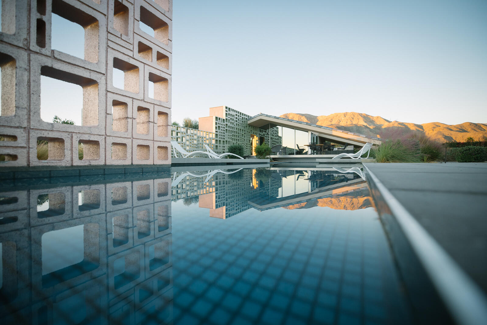 38850 Kelly Lane Rancho Mirage, CA 92270 - Photo 32 of 34 a view of a lake with a building in the background