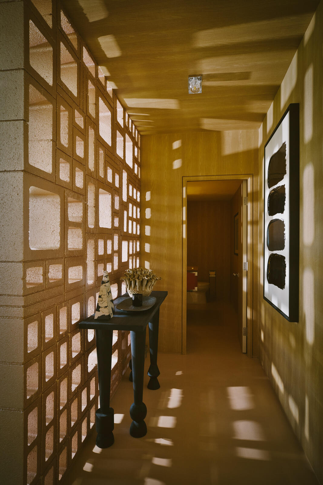 38850 Kelly Lane Rancho Mirage, CA 92270 - Photo 6 of 34 a view of a bathroom