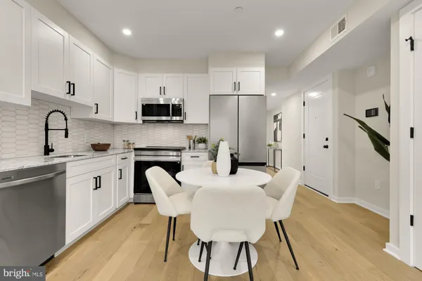 $574,900 | 2606 41st Street Northwest, Unit 6, Washington, DC 20007